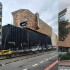 Imágenes de la fachada de la Universidad de los Andes y la Universidad Javeriana.