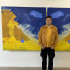 Fernano Uhia posa frente a una de sus obras más recientes.