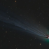 Un cometa es un cuerpo celeste constituido por polvo, rocas y partículas de hielo.