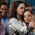 La líder opositora venezolana María Corina Machado (izq.) y su sustituta para las próximas elecciones nacionales, Corina Yoris (der.).