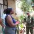 El alto mando militar dialogó con la comunidad afectada por ataque con explosivos