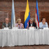 Reunión de la gobernadora Dilian Francisca Toro con el alcalde de Cali, Alejandro Eder, y delegados británicos.