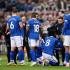 En Inglaterra, los jugadores musulmanes del Everton rompieron el ayuno en una pausa planeada en su partido de la Premier League el 2 de abril.