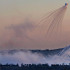 Esta imagen, captada el 16 de octubre pasado en la aldea de Dhayra, muestra la típica nube de humo con forma de pulpo que ocasionan este tipo de municiones tóxicas.