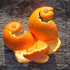 Las naranjas, conocidas principalmente por su riqueza en vitamina C, también contienen antioxidantes, potasio y fibra.