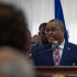 El primer ministro de Haití, Garry Conille, habla durante la ceremonia de investidura del nuevo gobierno haitiano en Puerto Príncipe.