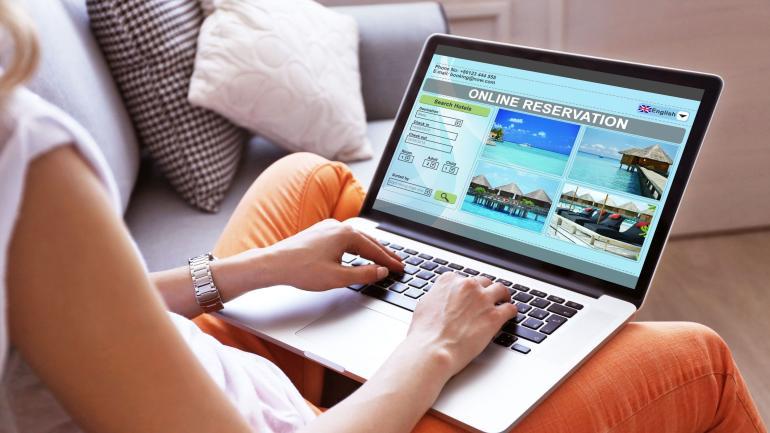 Cinco viajeros comparten sus fiascos más importantes a la hora de planear sus vacaciones vía web.