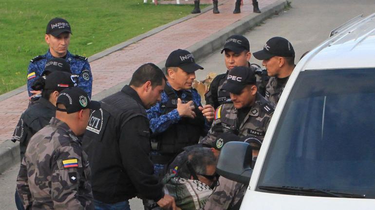 Momento de la recaptura de Jesús Santrich, cuando agentes del CTI hacían el operativo de captura.
