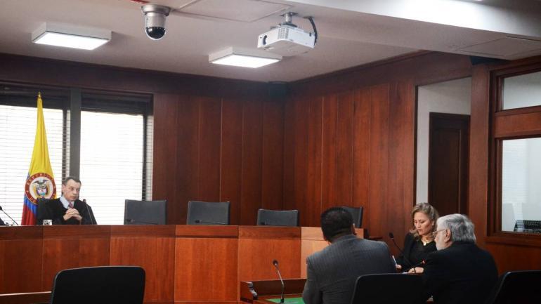 Los magistrados de la Sala de Instrucción de la Corte Suprema deliberaron sobre solicitudes de ordenar captura de Santrich o fijar nueva fecha para indagatoria en caso por narcotráfico.