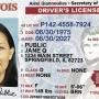 Imagen de una licencia de conducir Real ID de una mujer de Illinois.
