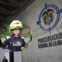 Procuraduría prorroga por tres meses sanción a policía que golpeó en la cara a joven: quedó en video el bolillazo