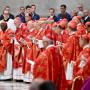Cardenales en misa previa al inicio del cónclave.