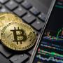 China cierra sitios web por difundir mentiras sobre el mercado de capitales y criptomonedas