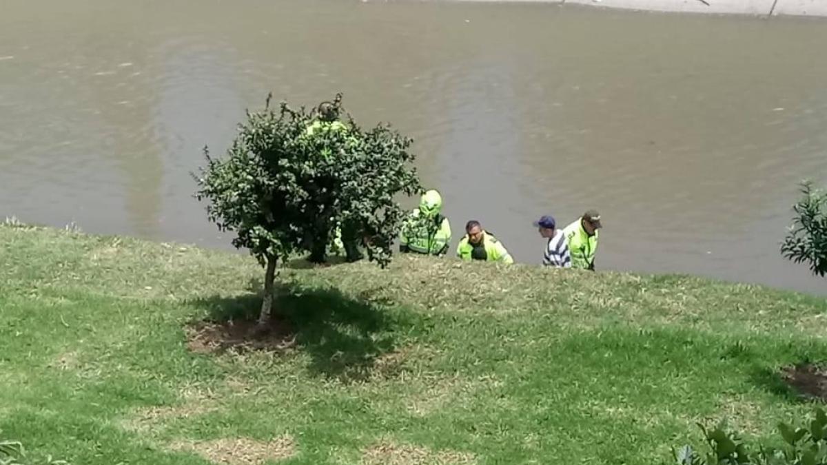 Hallan cuerpos en el río Medellín: En 24 horas fueron recuperados tres cadáveres del afluente
