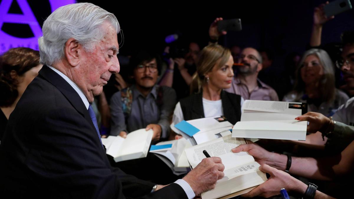 Mario Vargas Llosa en Barcelona: los años dorados del Nobel en la ciudad que impulsó su gloria internacional