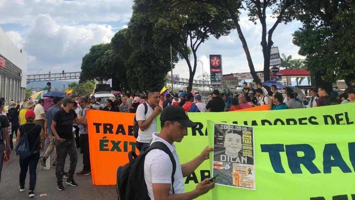 ¡Pendiente! Hay cierres viales en Bucaramanga por protestas en apoyo del Gobierno Petro