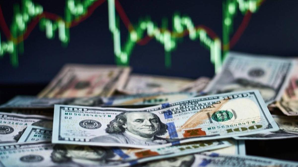 El liderazgo financiero de Estados Unidos tambalea: ¿dejará de ser el dólar una moneda refugio?