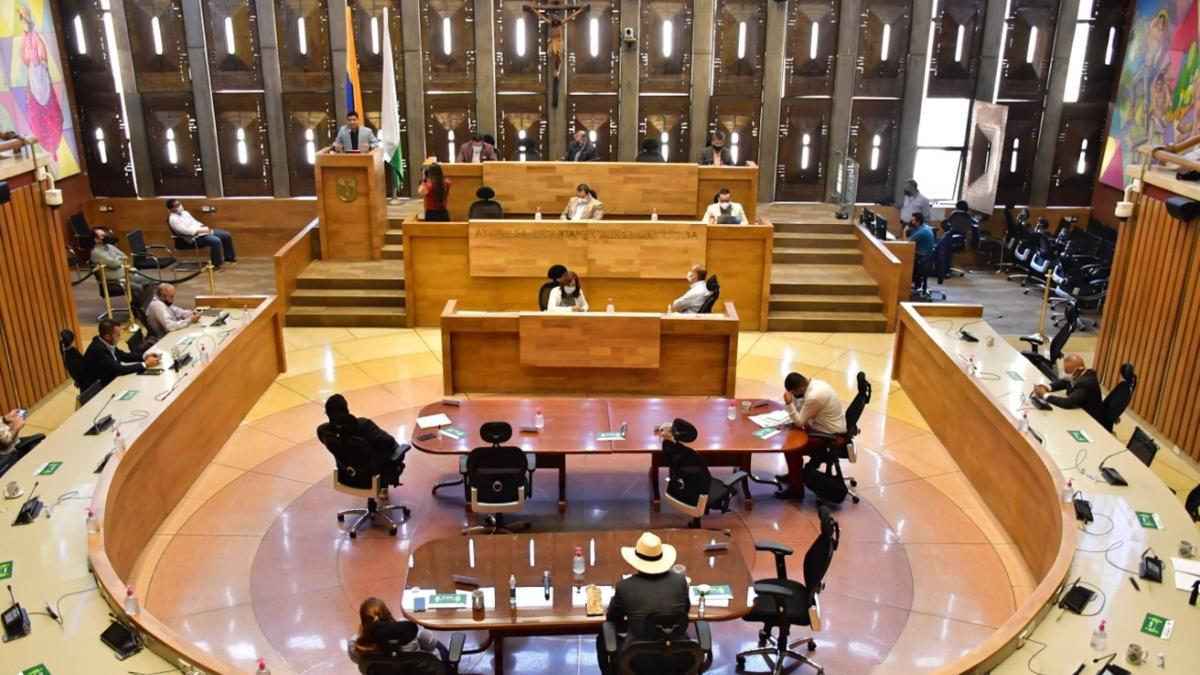 La ‘papa caliente’ que le dejaron a los diputados de la Asamblea de Antioquia