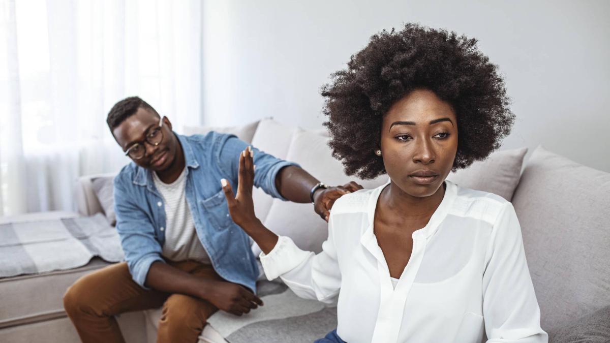 Darse una pausa de cinco segundos puede ayudar a resolver mejor los conflictos en pareja, revela estudio