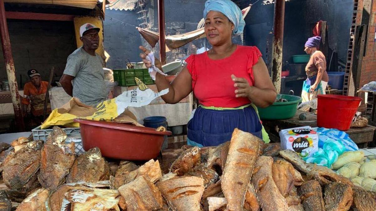 Cartagena: Pulso entre comerciantes de Bazurto y el alcalde Dumek Turbay por reubicación del viejo mercado