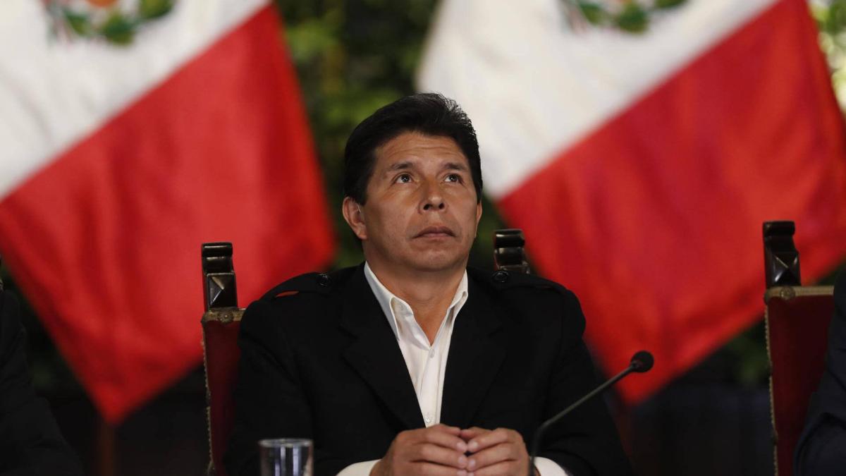 Pedro Castillo es hospitalizado tras descompensación en medio de su huelga de hambre: esto se sabe