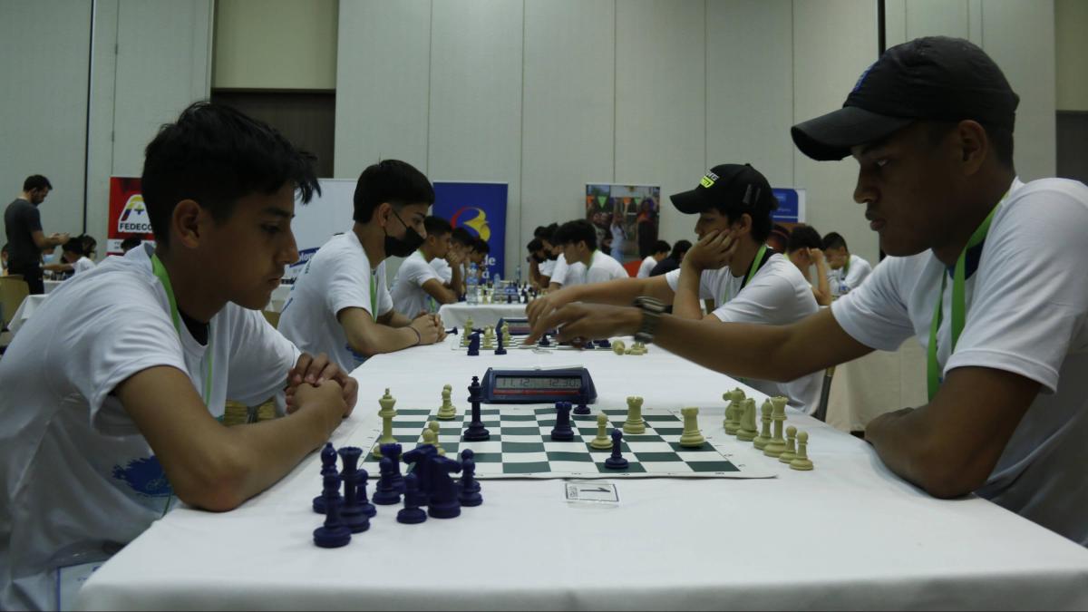 El VI torneo de ajedrez a la Rueda Rueda llega al 'cubo de Colsubsidio ...