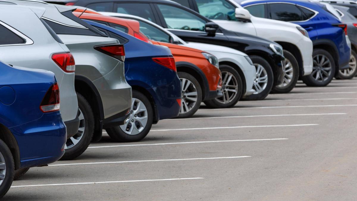 Ventas de vehículos nuevos en Colombia crecieron 13,8 % en abril, pero aún están por debajo de los niveles de 2014