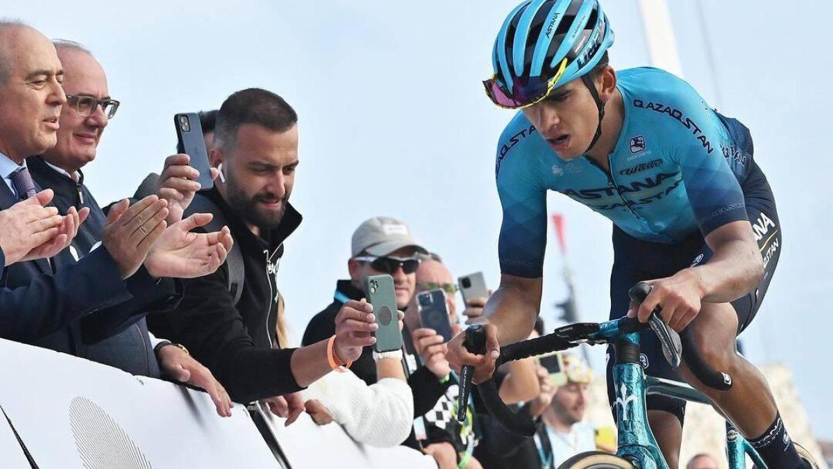 Harold Tejada no perdió la estela del grupo y defendió su 'top-10' en la Vuelta a Romandía: Vine ganó la etapa 3
