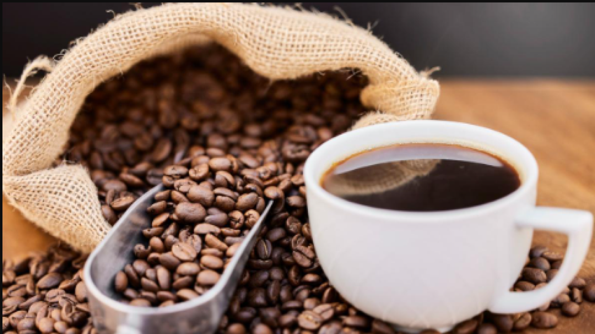 La carga de Café alcanzó el precio interno más alto desde octubre del 2022 y espera una producción de 13 millones de sacos