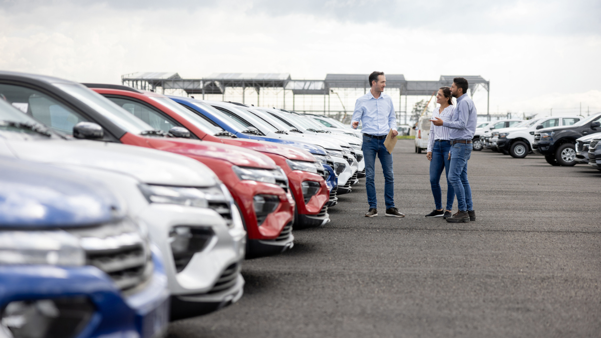 Expertos aseguran que propuesta del Gobierno no soluciona la prohibición para importar carros de Estados Unidos