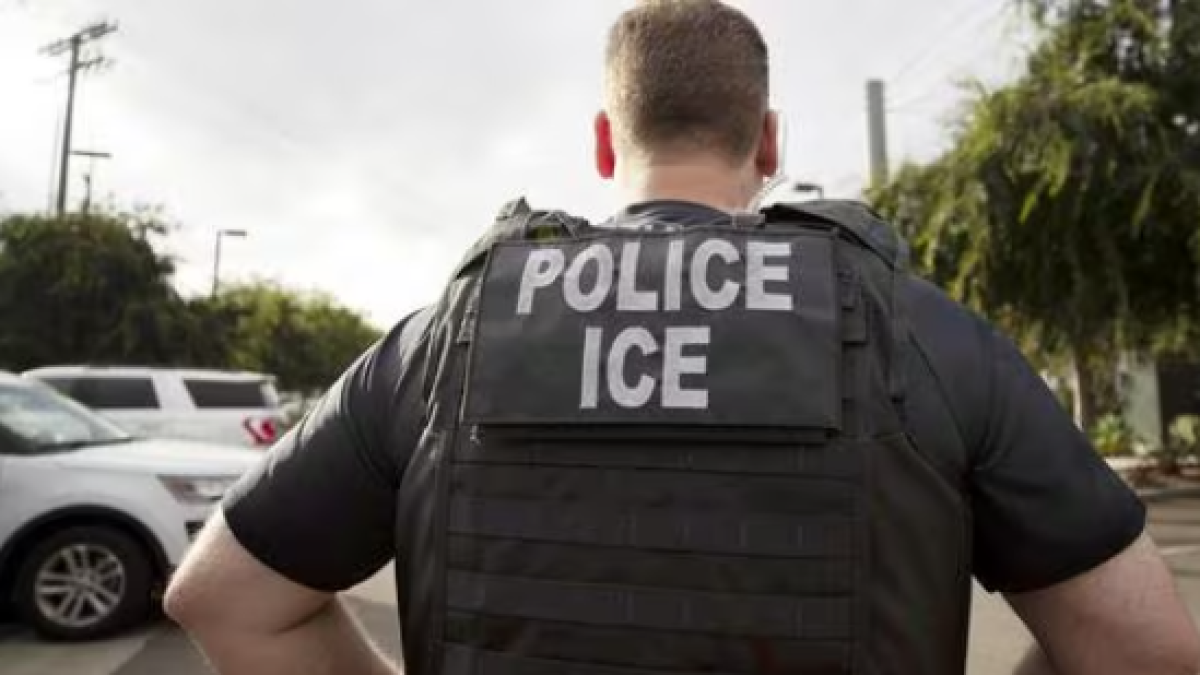 Fue a una cita en Uscis y enseguida le hablaron a ICE... lo deportaron sin previo aviso