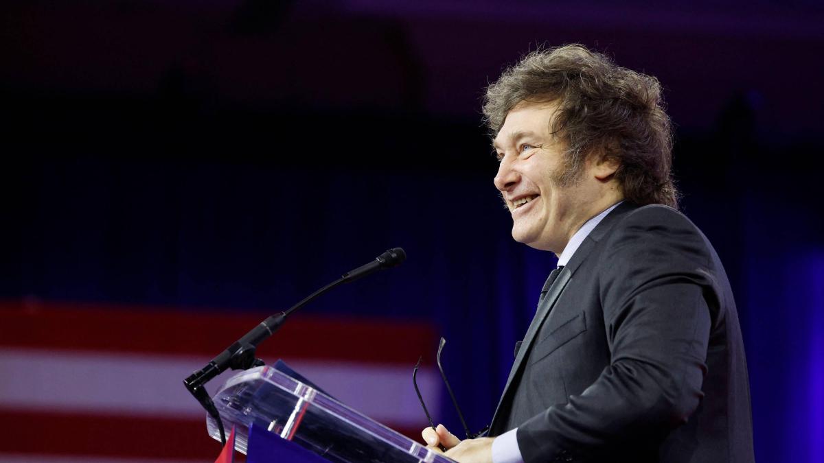 Javier Milei restringe acceso de la prensa a su discurso sobre balance económico en el Congreso