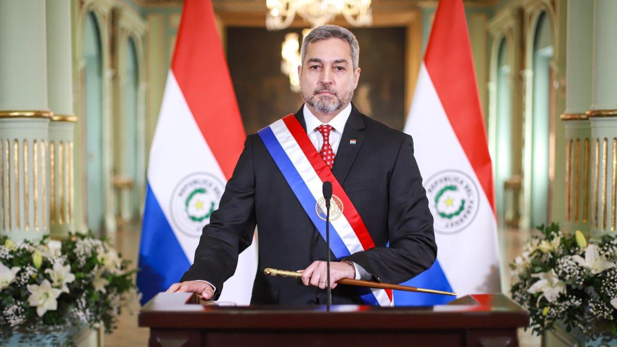 Paraguay: Fiscalía acusa a expresidente Abdo Benítez por revelar secretos de servicio