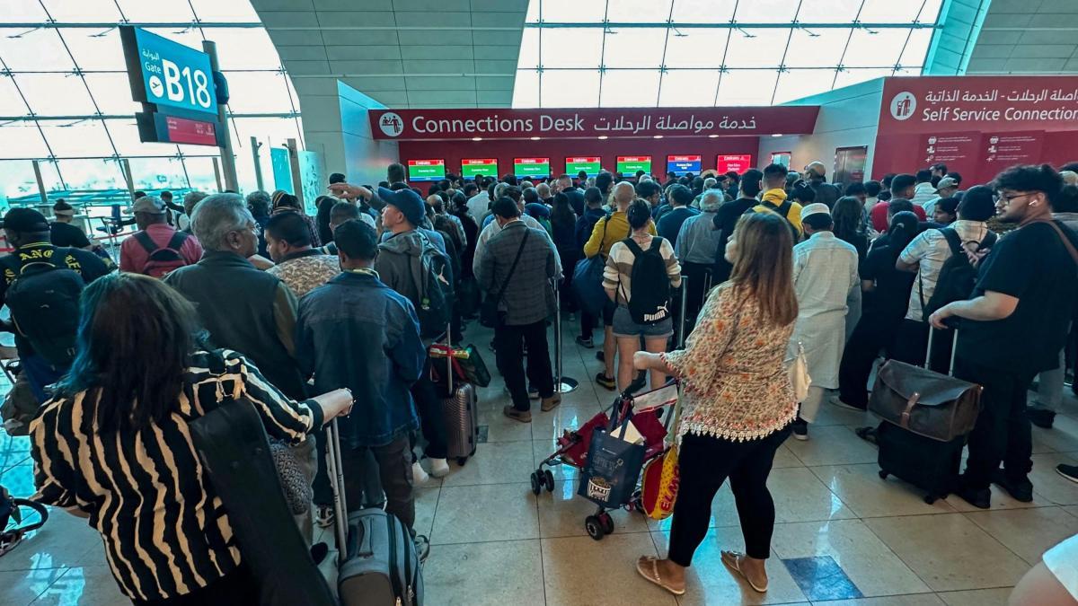Aeropuerto de Dubái inicia reapertura tras perturbaciones por fuertes lluvias en Emiratos Árabes