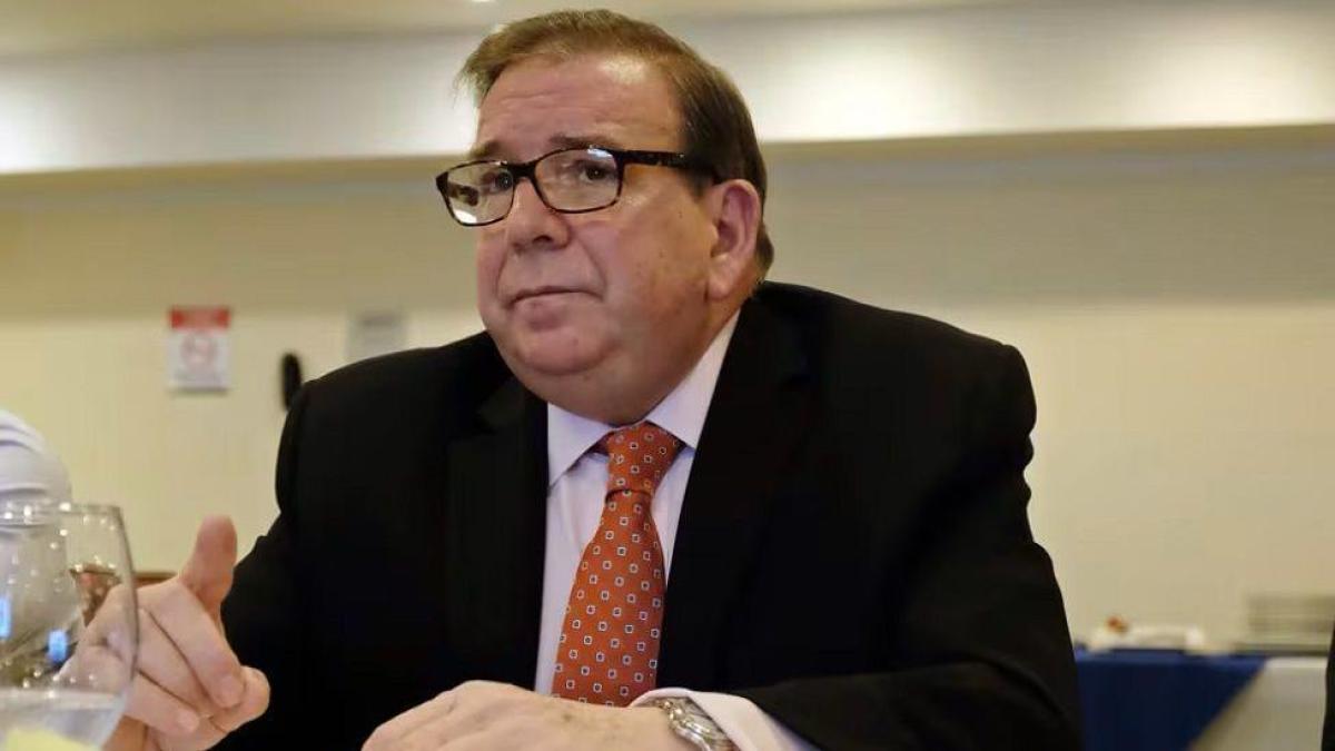 Edmundo González se reúne con Aznar y mantendrá un encuentro en el Congreso con Feijóo