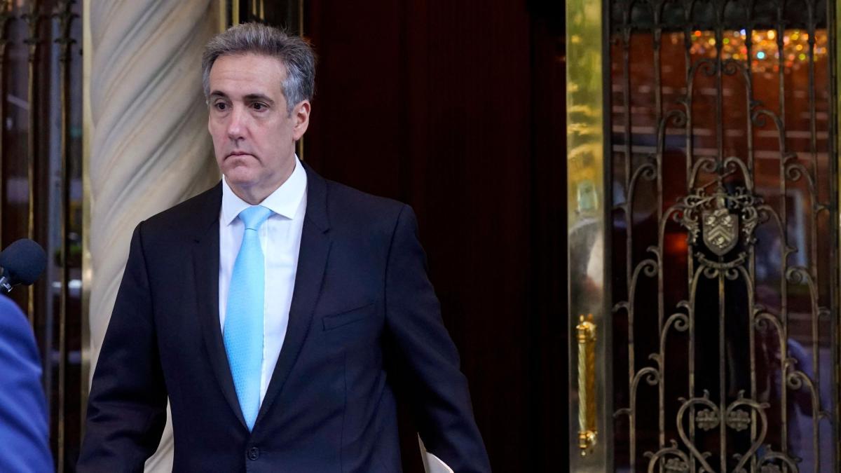 Defensa de Trump trata de socavar credibilidad del exabogado Michael Cohen: así se vivió este jueves el juicio en Nueva York