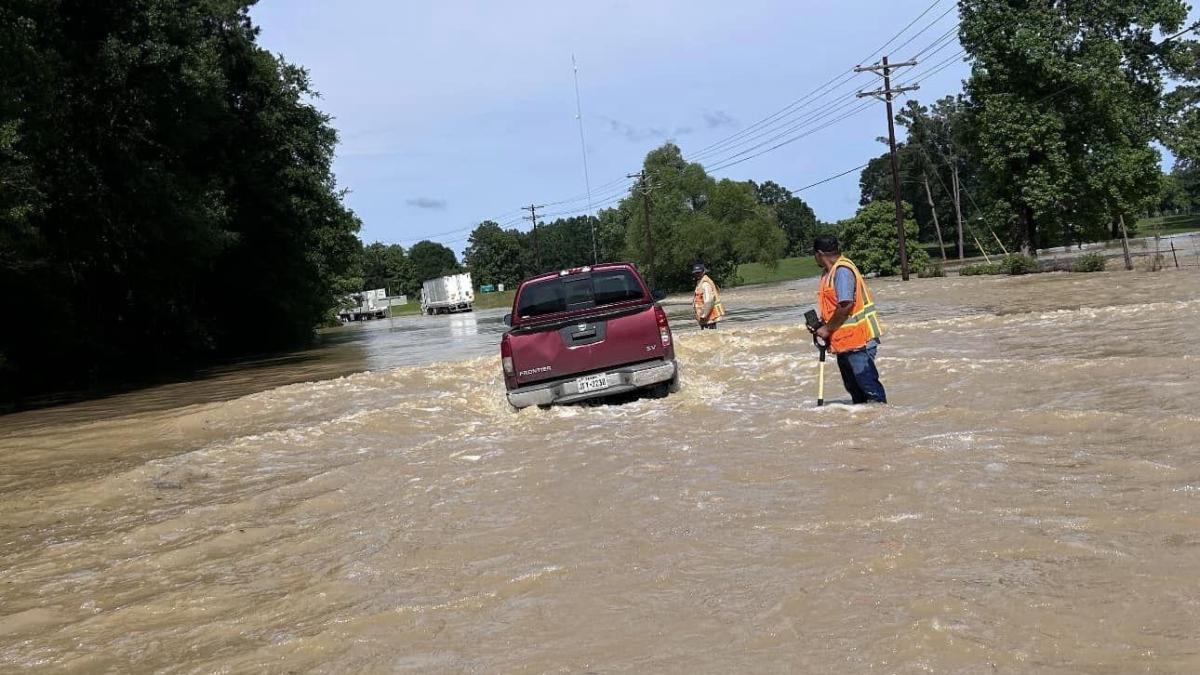 Tormentas en Texas generan inundaciones mortales, dejando al menos cuatro fallecidos