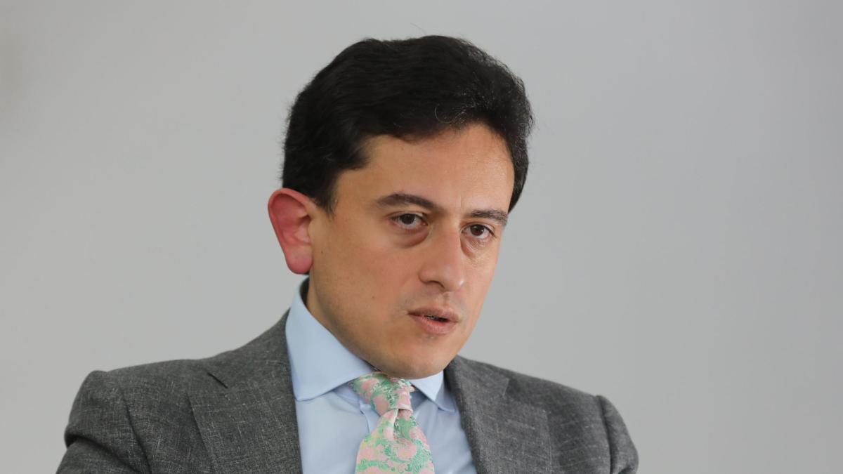 Vélez por la mañana | Exministro Luis Carlos Reyes advierte dificultades por la suspensión de crédito del FMI