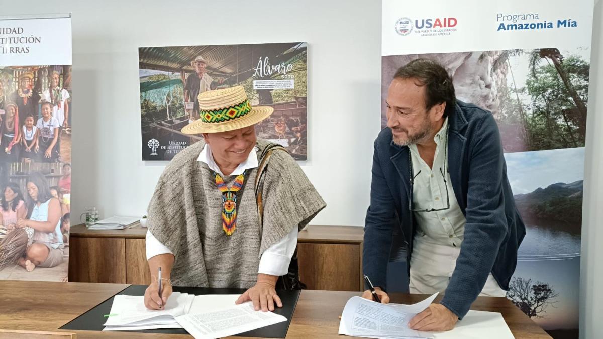 La Unidad de Restitución de Tierras y USAID firman convenio para fortalecer litigio de restitución de tierras