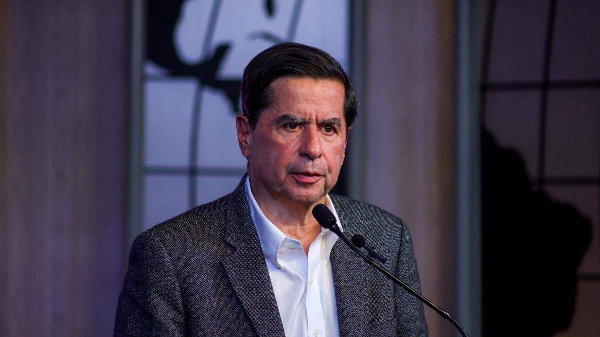 Ministro Cristo admite ‘lentitud’ en la ejecución del Gobierno y afirma que en 2025 será necesario ‘hacer rendir los recursos’
