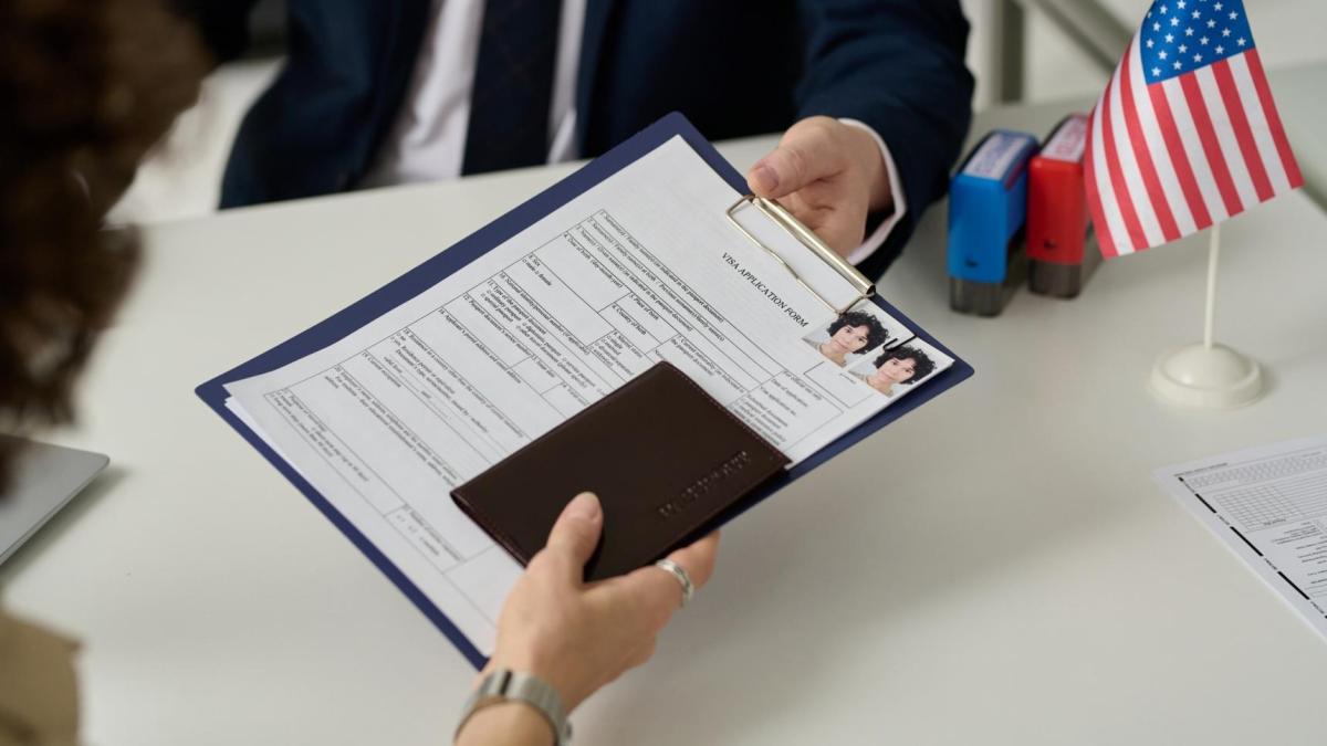 El contundente pedido de Uscis a migrantes: ‘Ayúdenos a ayudar’
