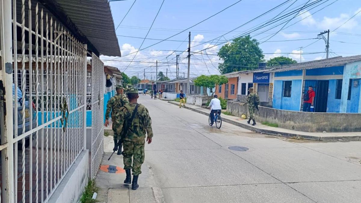 Restricciones nocturnas a menores para frenar el reclutamiento de jóvenes por bandas criminales en Malambo