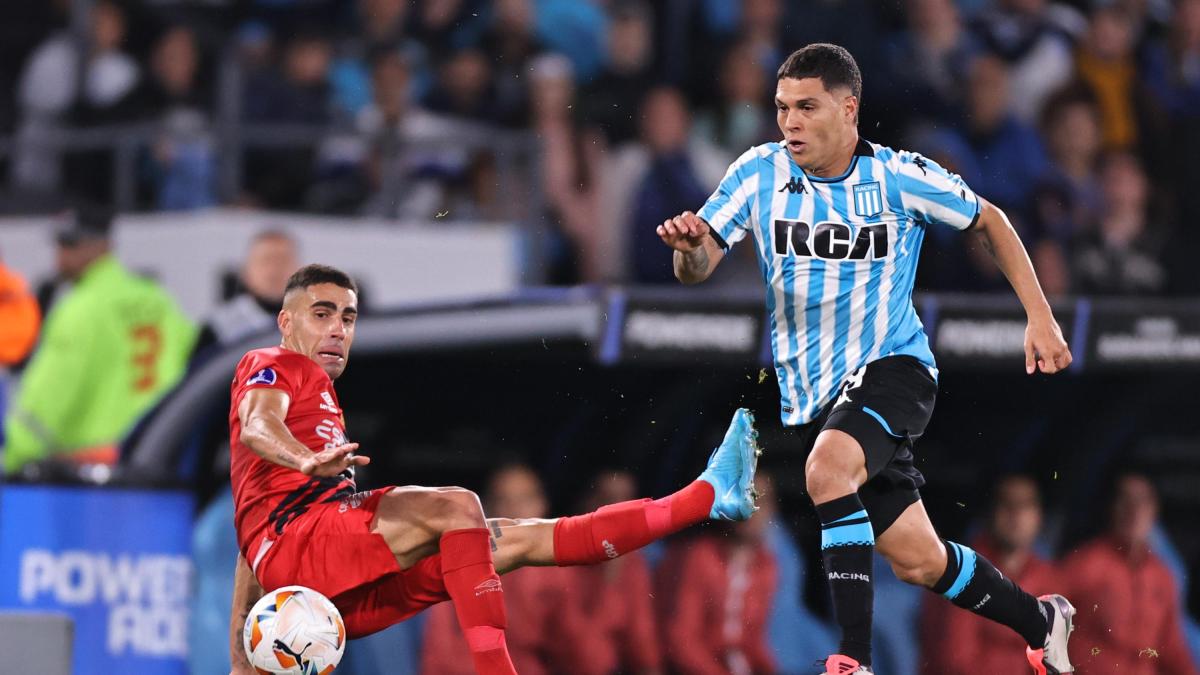Juanfer Quintero, pura clase, y Roger Martínez, letal: colombianos empujan a Racing a semifinal de Copa Sudamericana: video