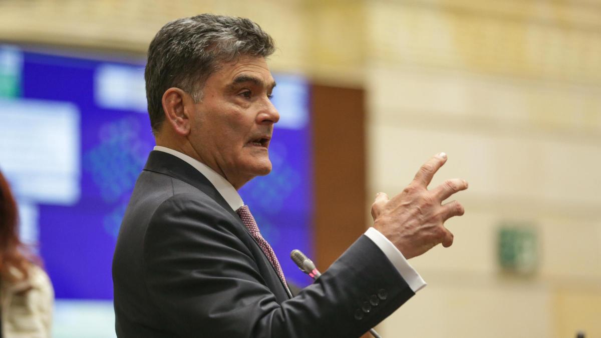 ¿Quién es Gregorio Eljach Pacheco, el todopoderoso del Congreso elegido procurador general?