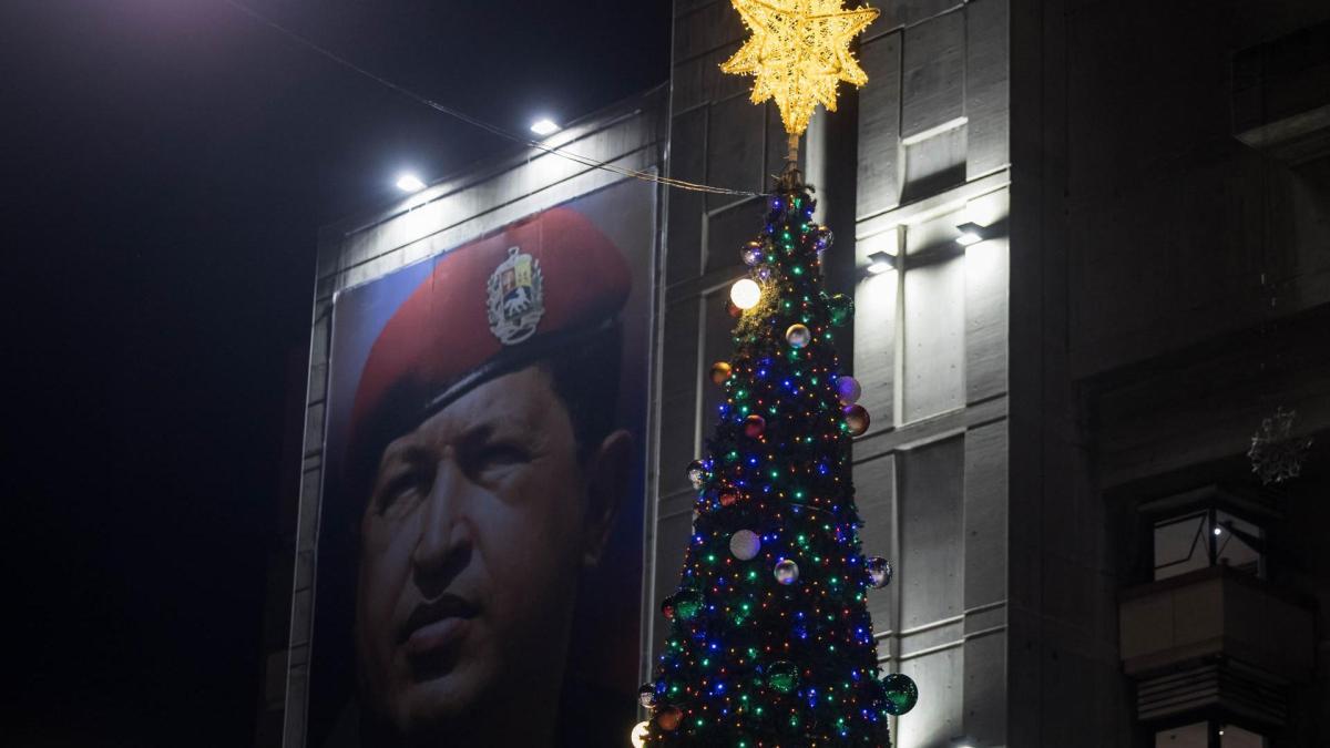 La Navidad adelantada de Nicolás Maduro que busca solapar la crisis política en Venezuela