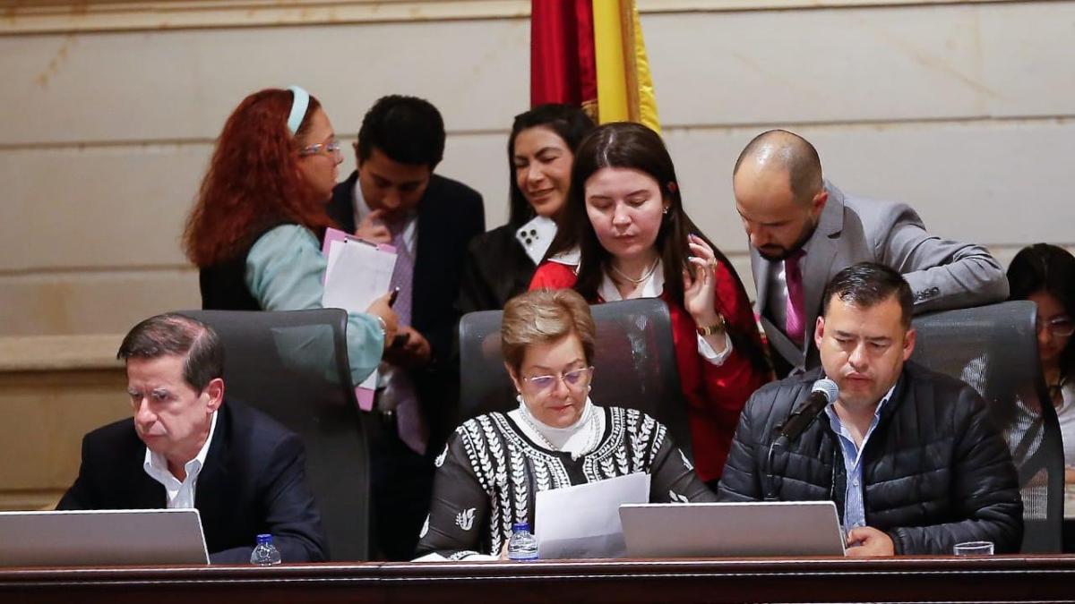 La polémica detrás de la aprobación del artículo 18 de la reforma laboral: ¿Se abre la puerta para que los trabajadores no presenten excusas médicas?