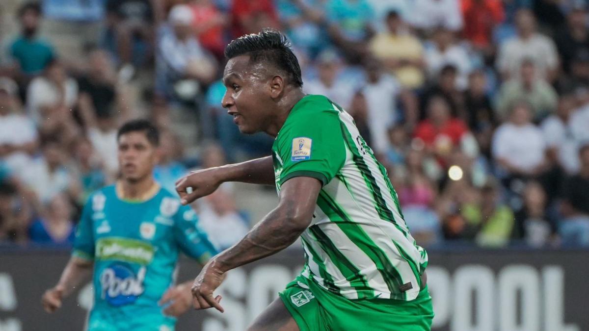 Delantero de Atlético Nacional estuvo involucrado en un accidente de tránsito que dejó a una persona gravemente lesionada