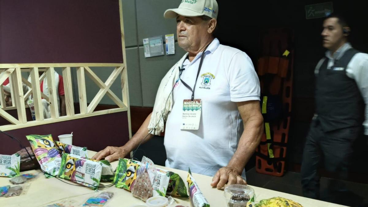 Héctor de Jesús Martínez, campesino de Puerto Rico, que cambió los cultivos ilícitos por el de cacao y la transformación a chocolate de mesa