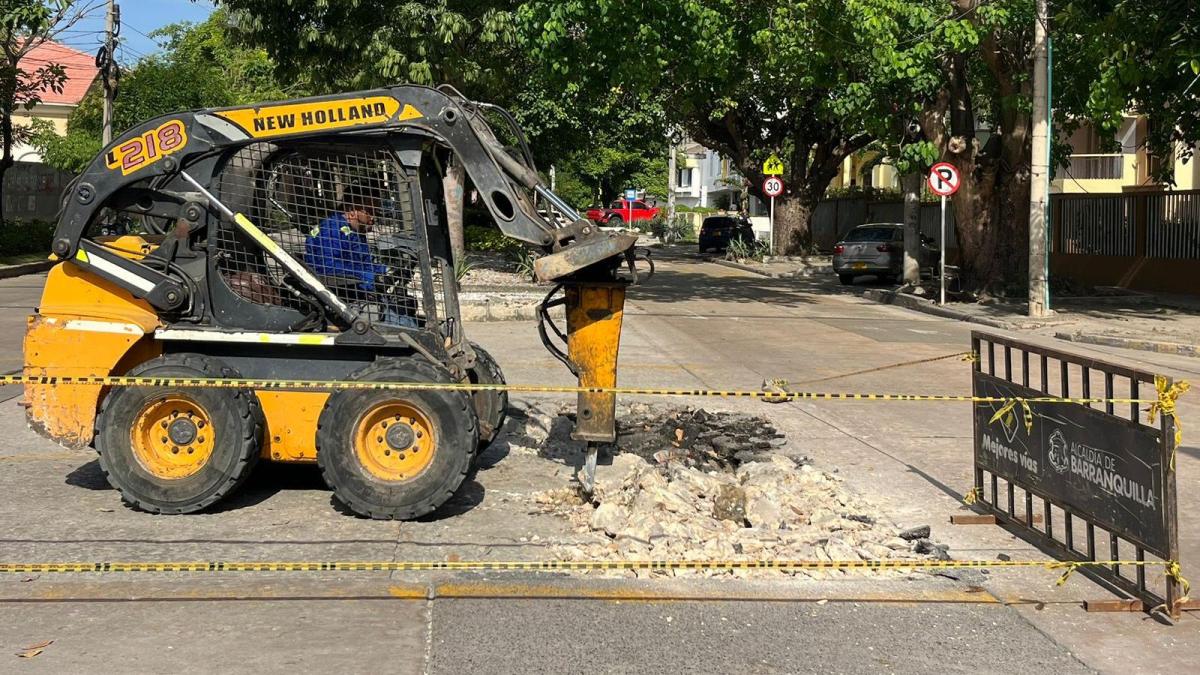 La ‘Operación Tapahuecos’ que ha recuperado 27,6 kilómetros de vía en Barranquilla: así funciona el proyecto