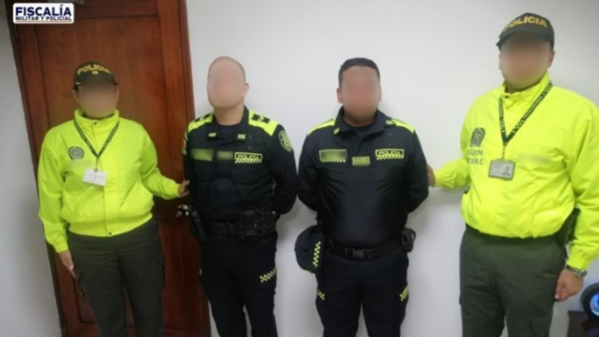 Medellín: Capturan a Mayor de la Policía acusado de cobrar dinero por permisos a sus subalternos